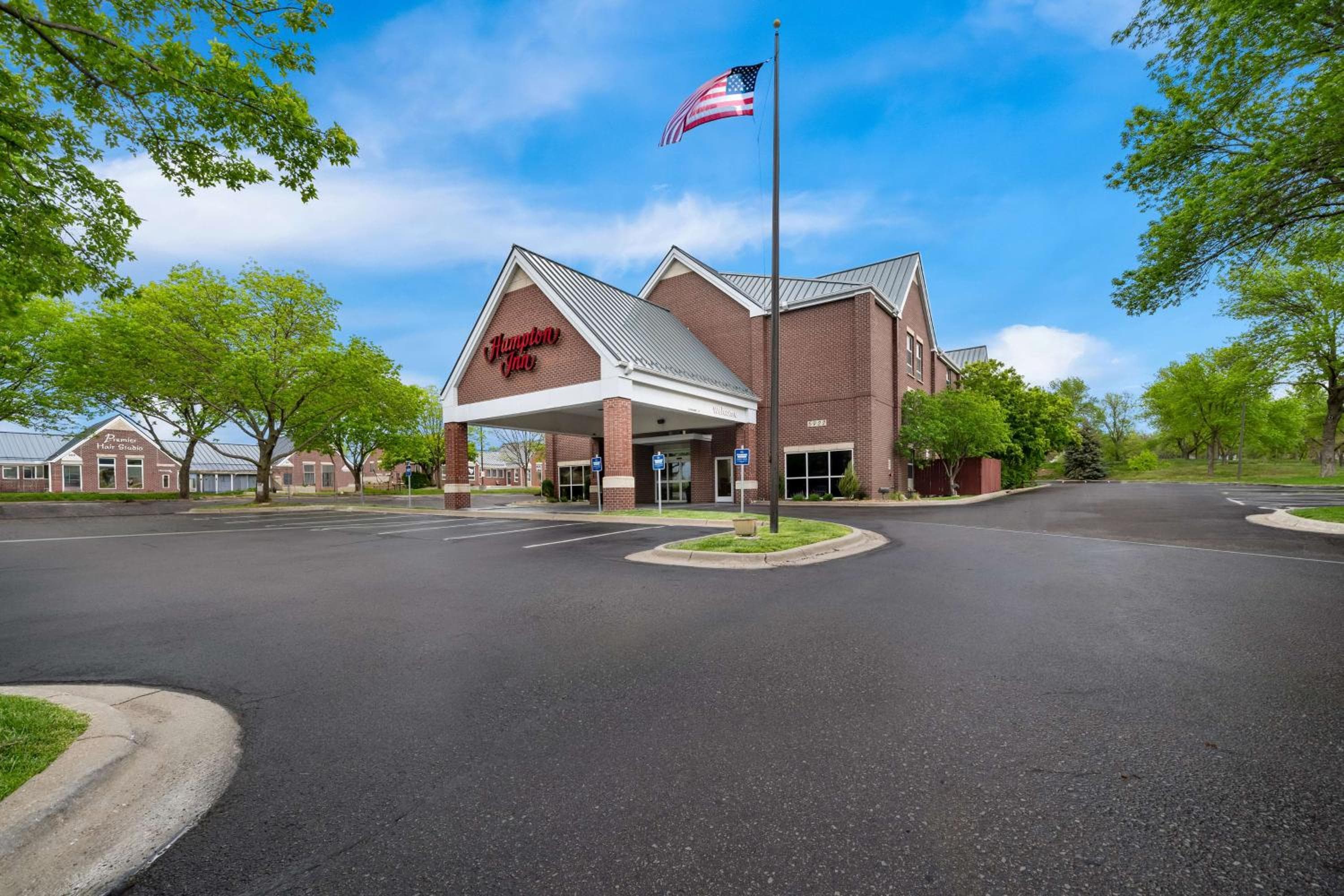 Hampton Inn South Heritage Park