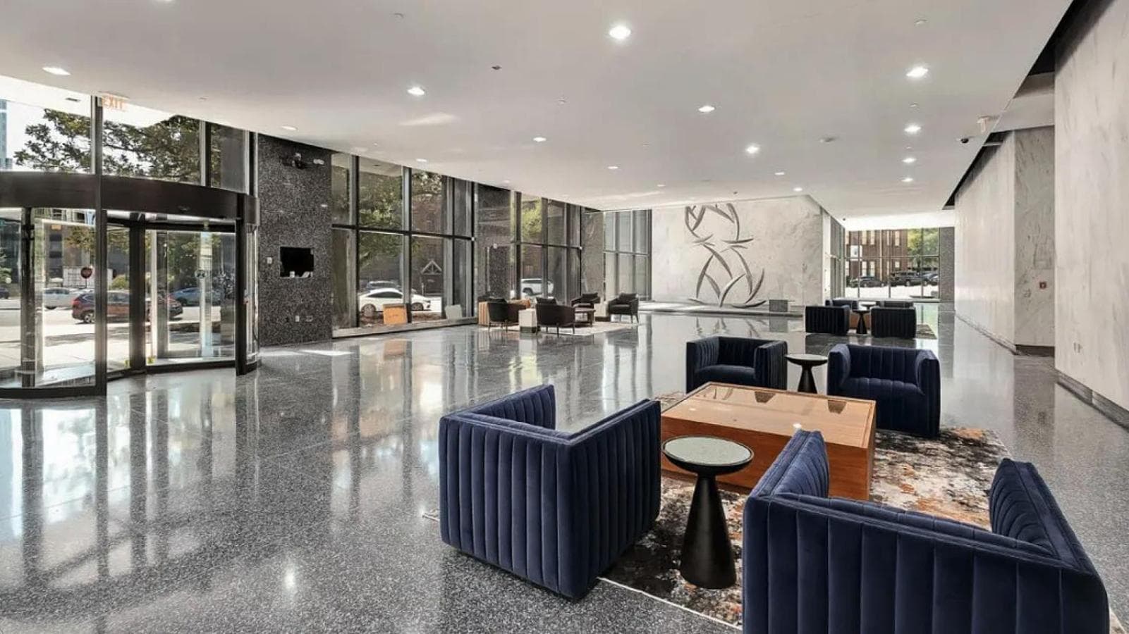 Landing at The 600 - 1 Bedroom in Fountain Heights