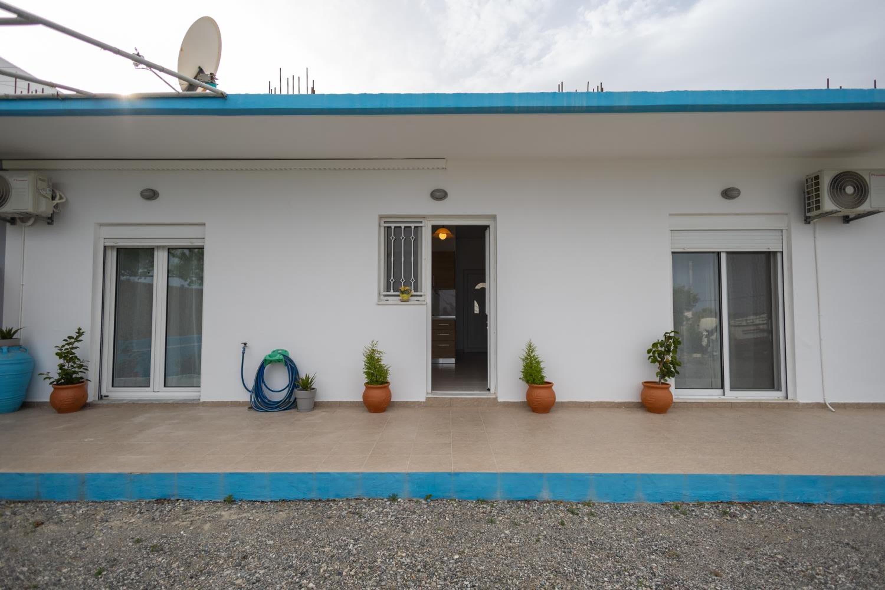 Stefanos House Stegna