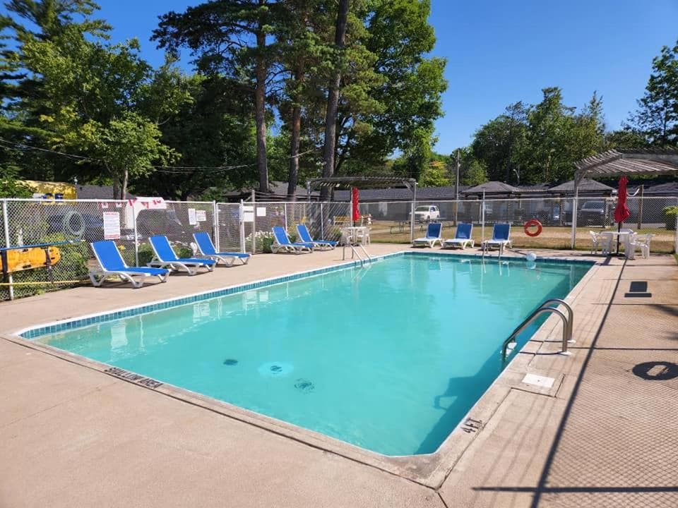 Wasaga Beach Inn And Cottages