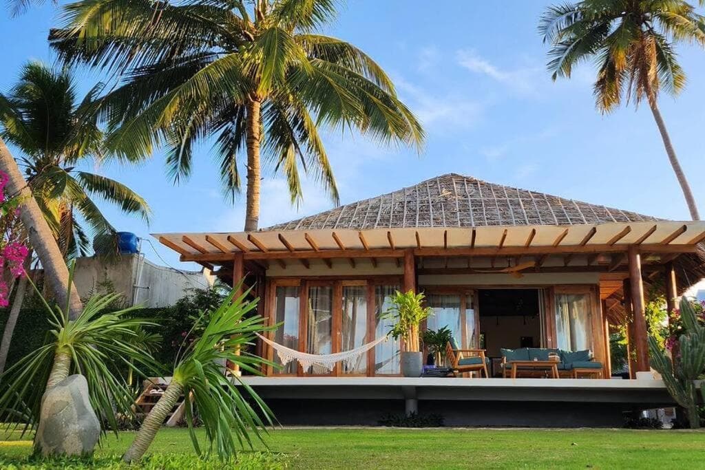 Coconut Beachfront Villa - Mui Ne