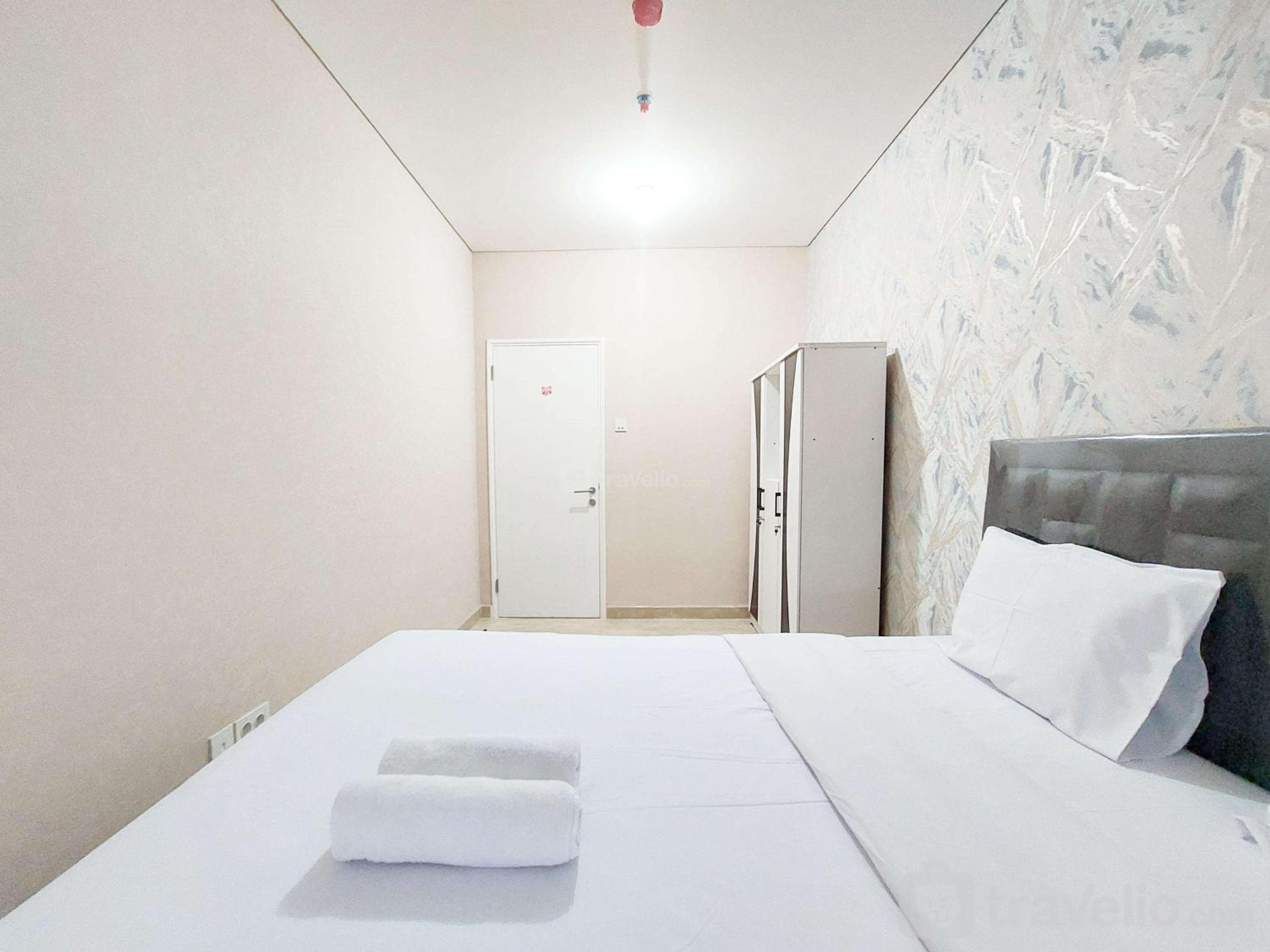 Comfort Stay 1BR at Podomoro City Deli Medan Apartment By Travelio