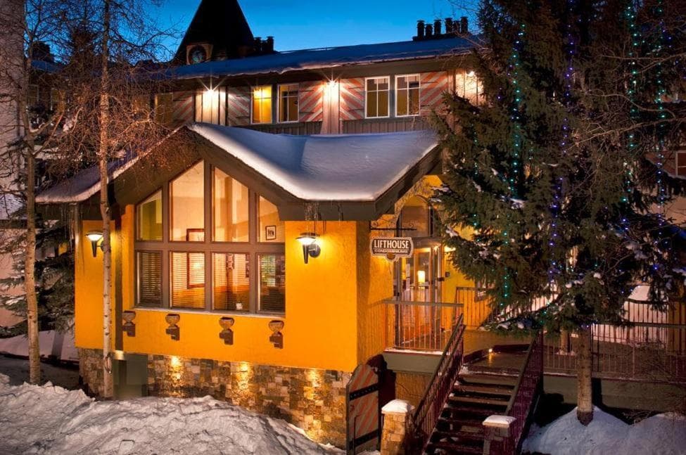 Lift House Lodge, Close to Gondola, Premium Studio Condo