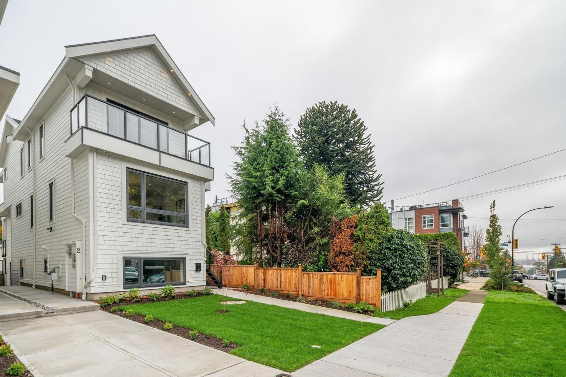 Centrally Located Modern Suite
