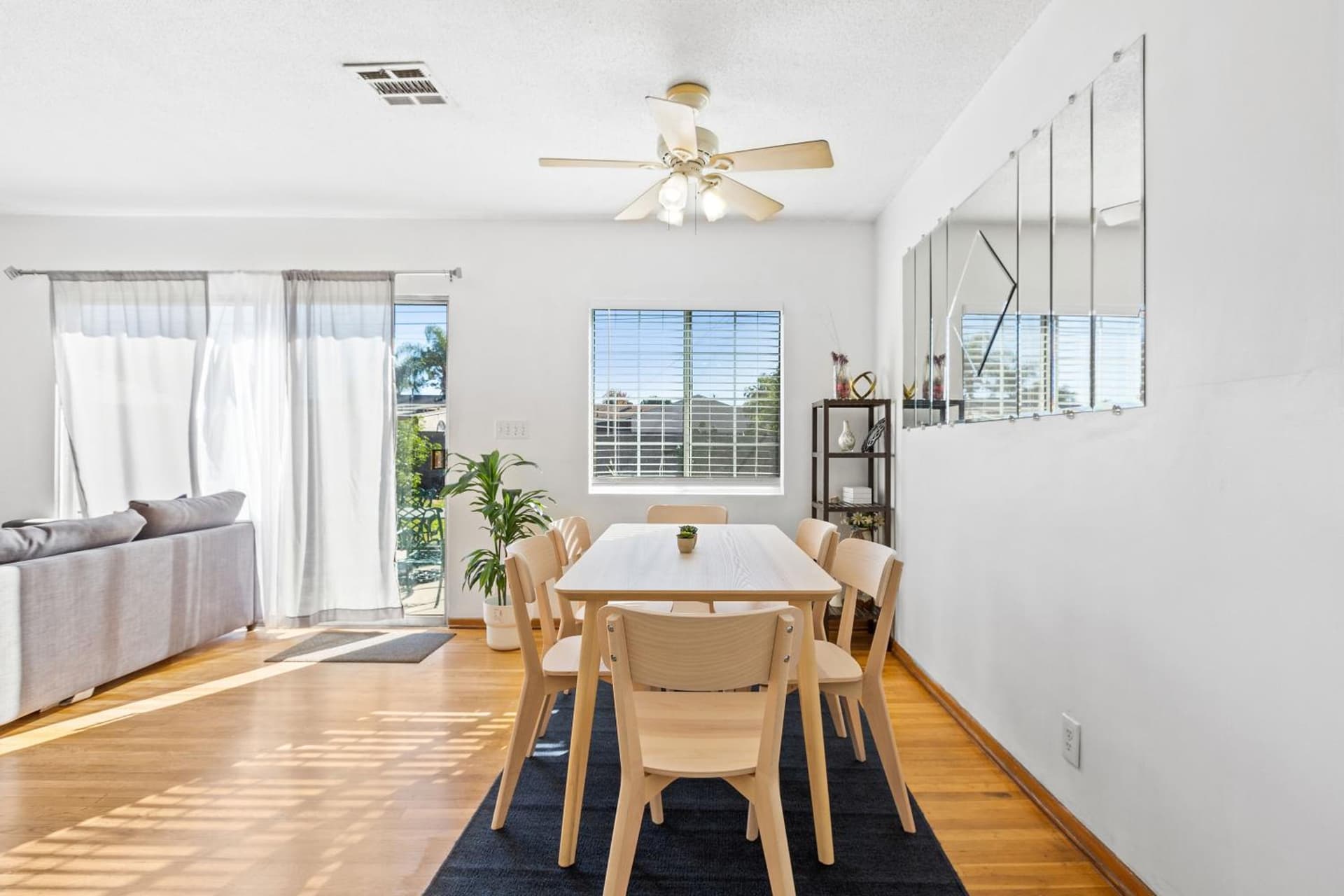 A Pet Friendly 3BR 2BA Queen Suite in West Covina