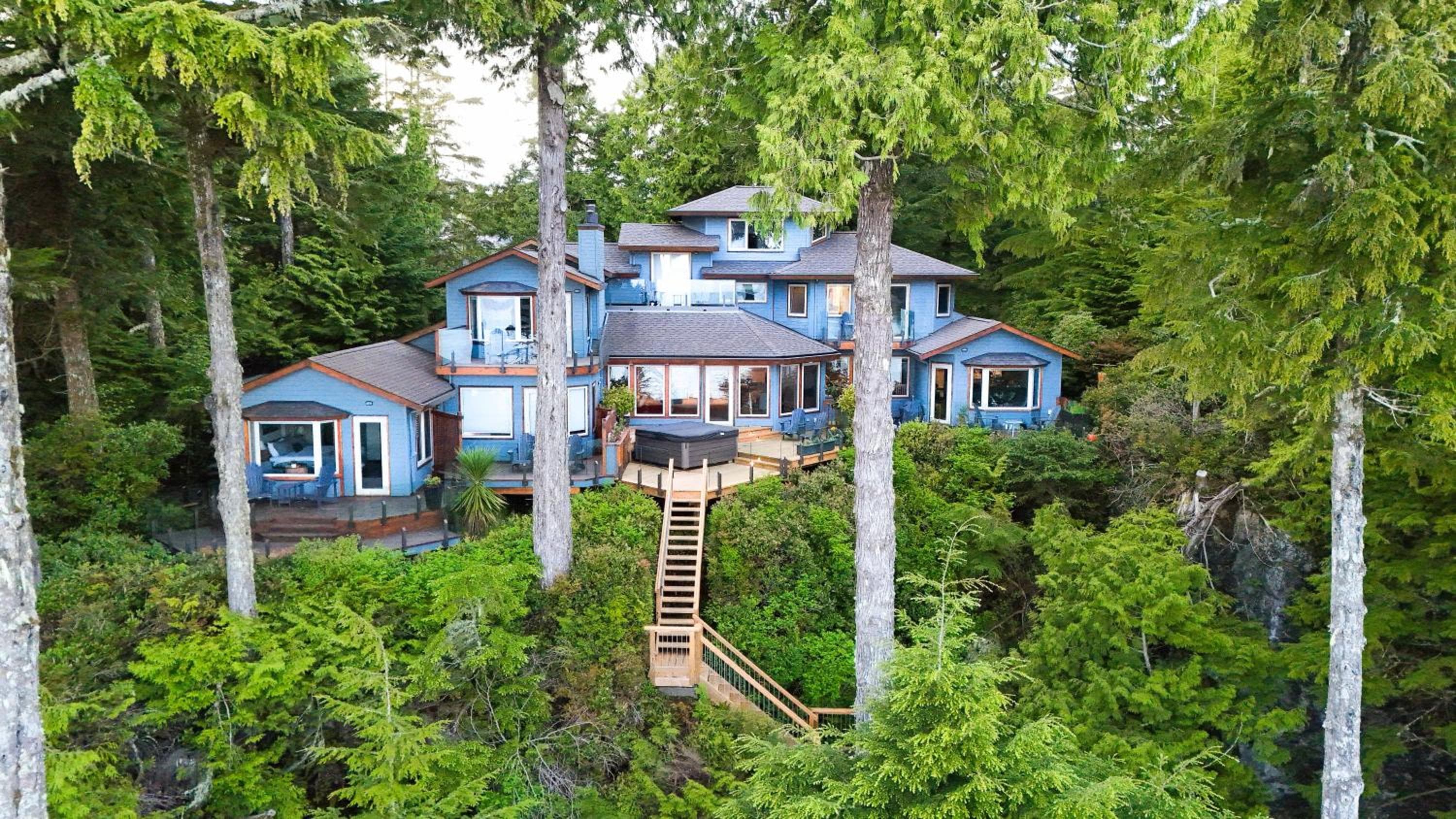 Snug Harbour Inn