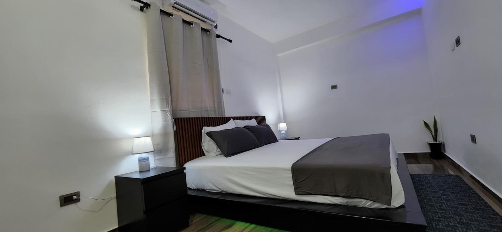 A 7 minutos del Aeropuerto SDQ, Moderno y Compacto Apartamento