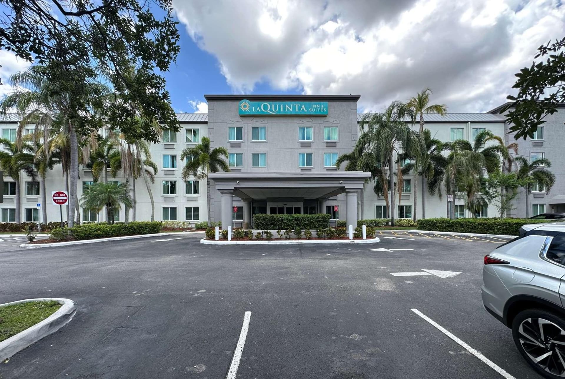 La Quinta Inn & Suites by Wyndham Sawgrass