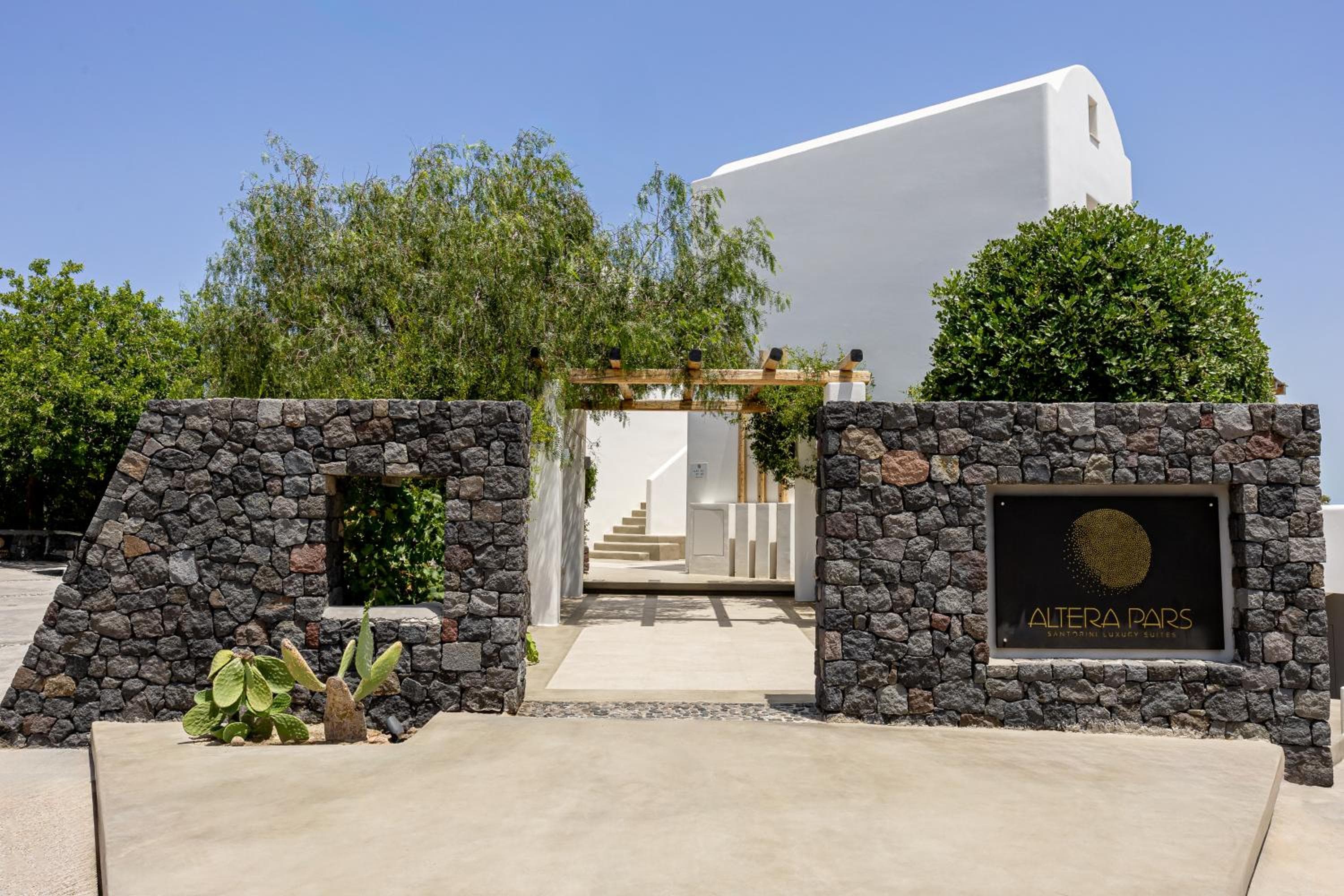 Altera Pars Suites