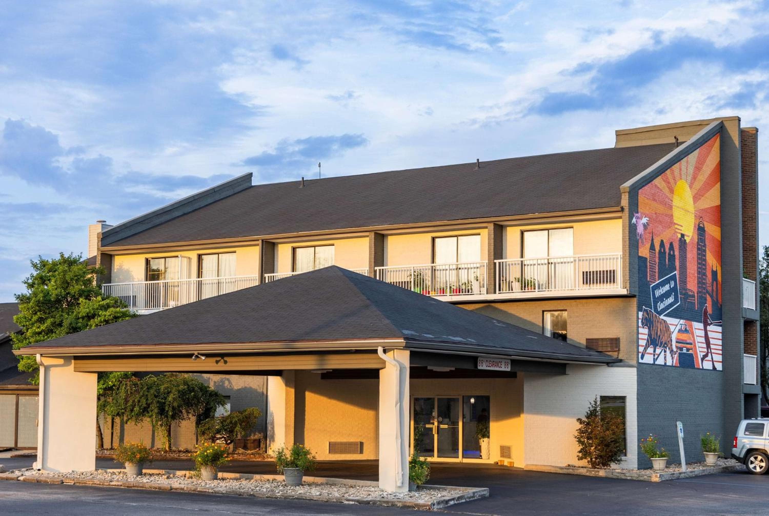 Days Inn by Wyndham Cincinnati East