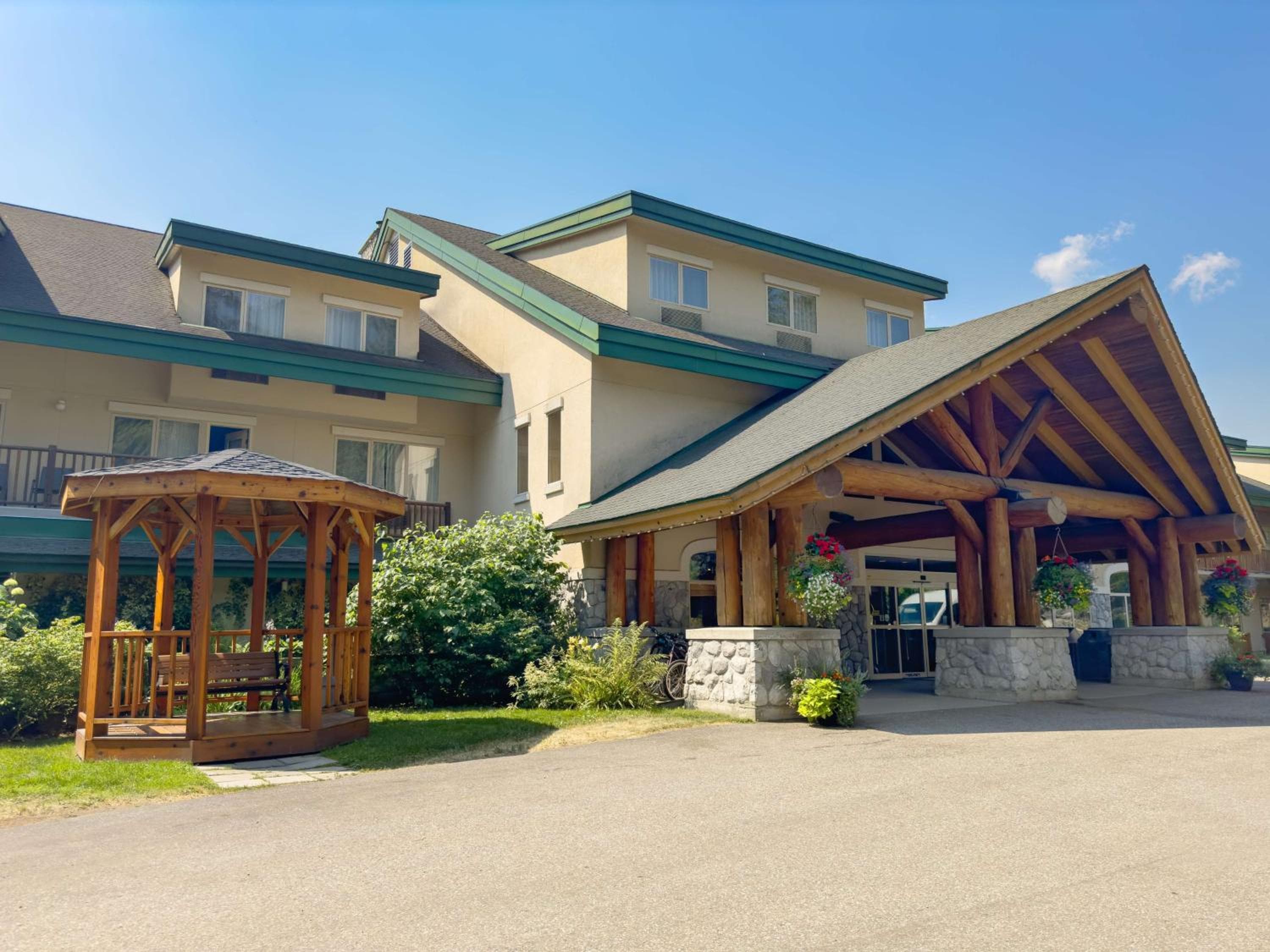 Coast Hillcrest Hotel