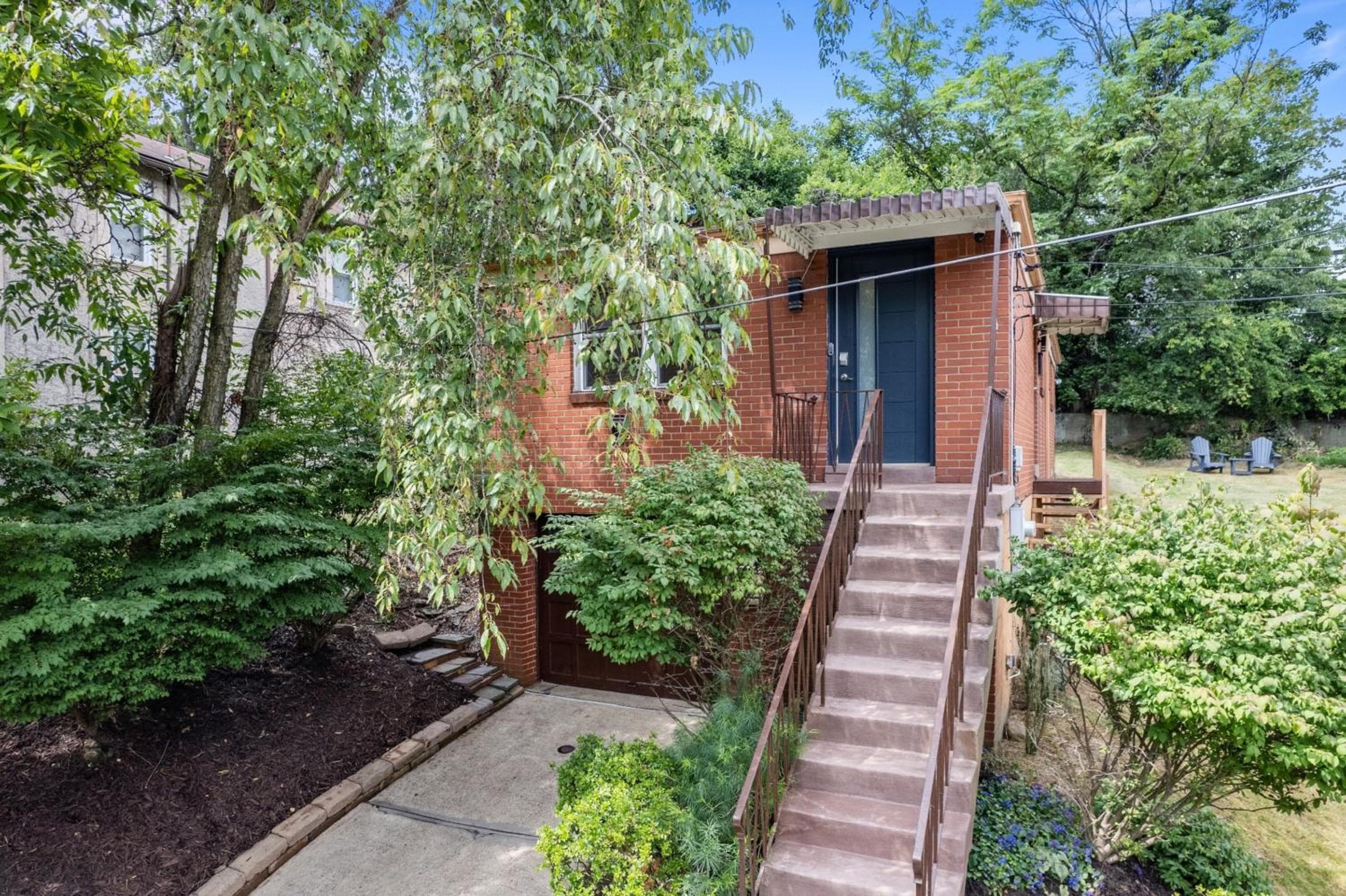 Stylish House near Frick Park