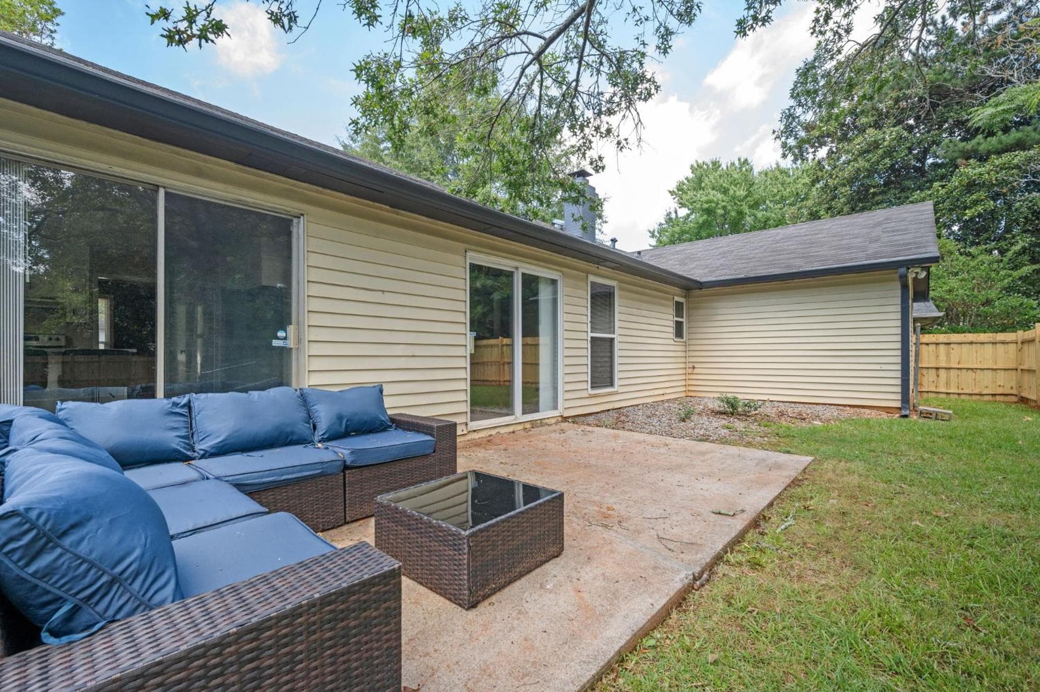 Family & Dog Friendly 4BD-3BA in Stone Mountain