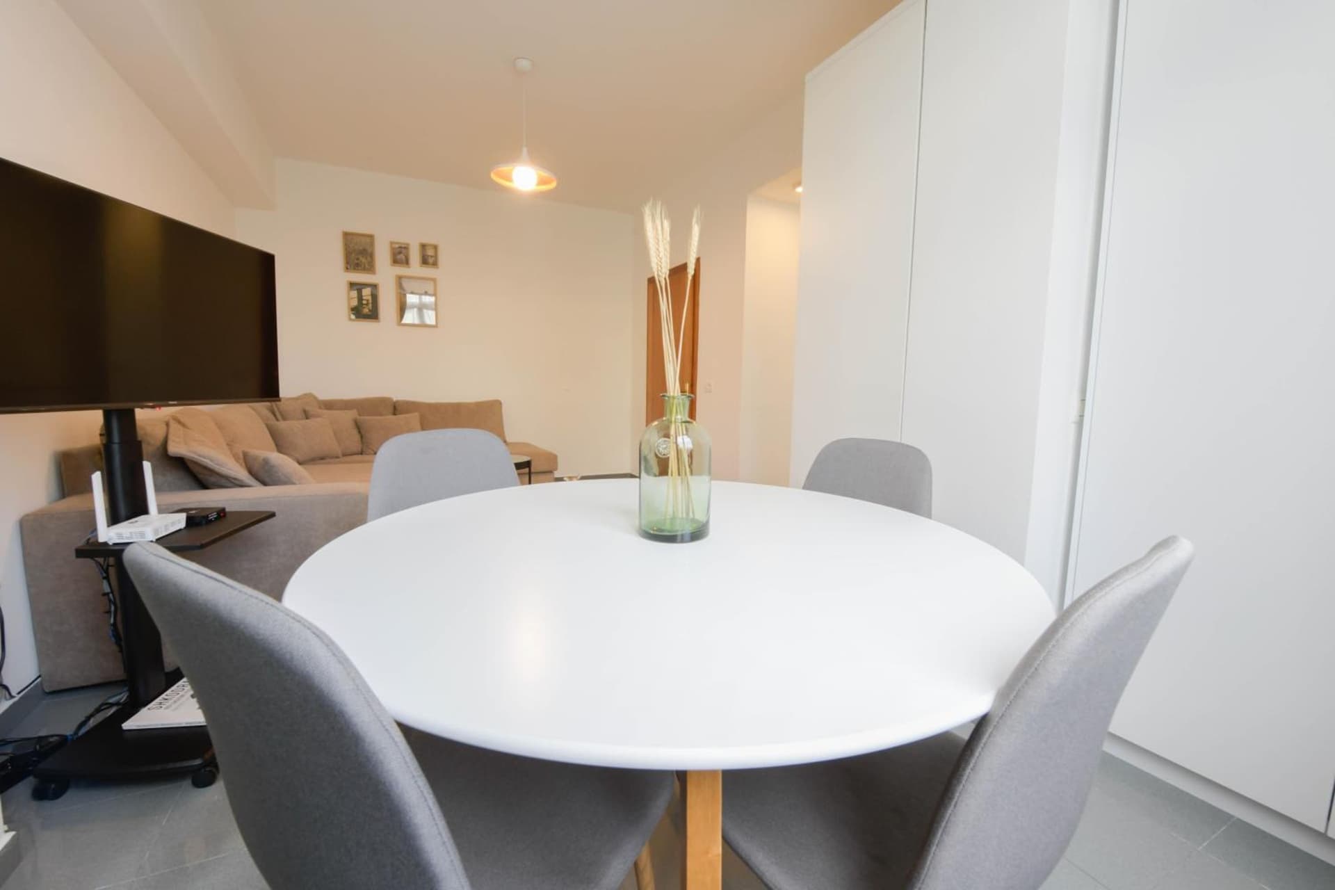 Wolke 7 Central Apartment - Modern and Comfortable Home