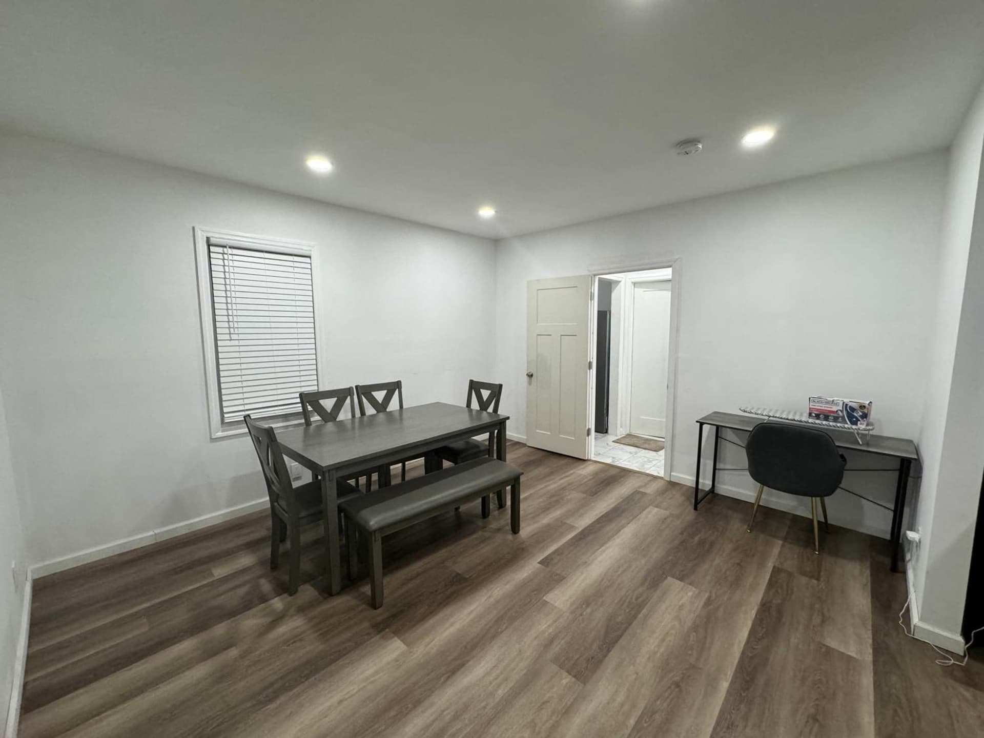 3 bed 2 baths, fully renovated in long island!