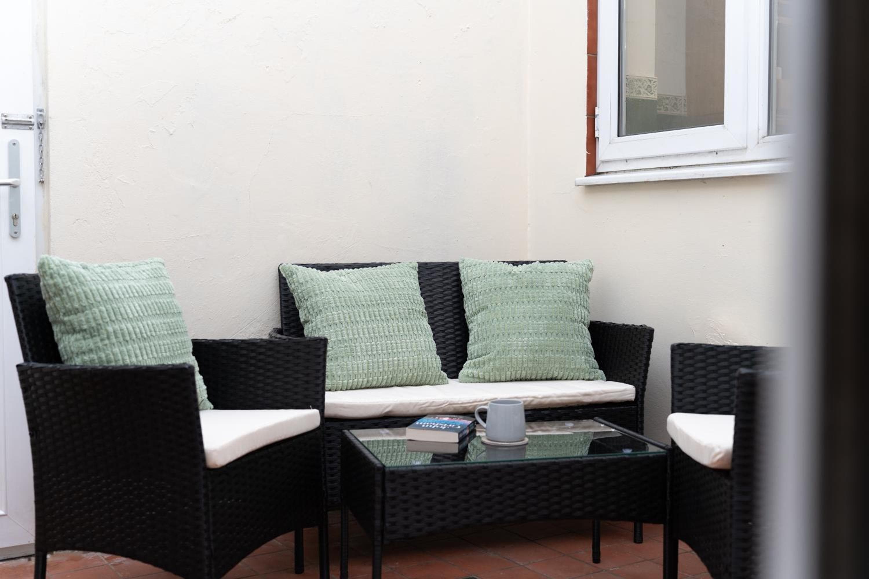 Open Mind Property - 2 Beds & Free Parking