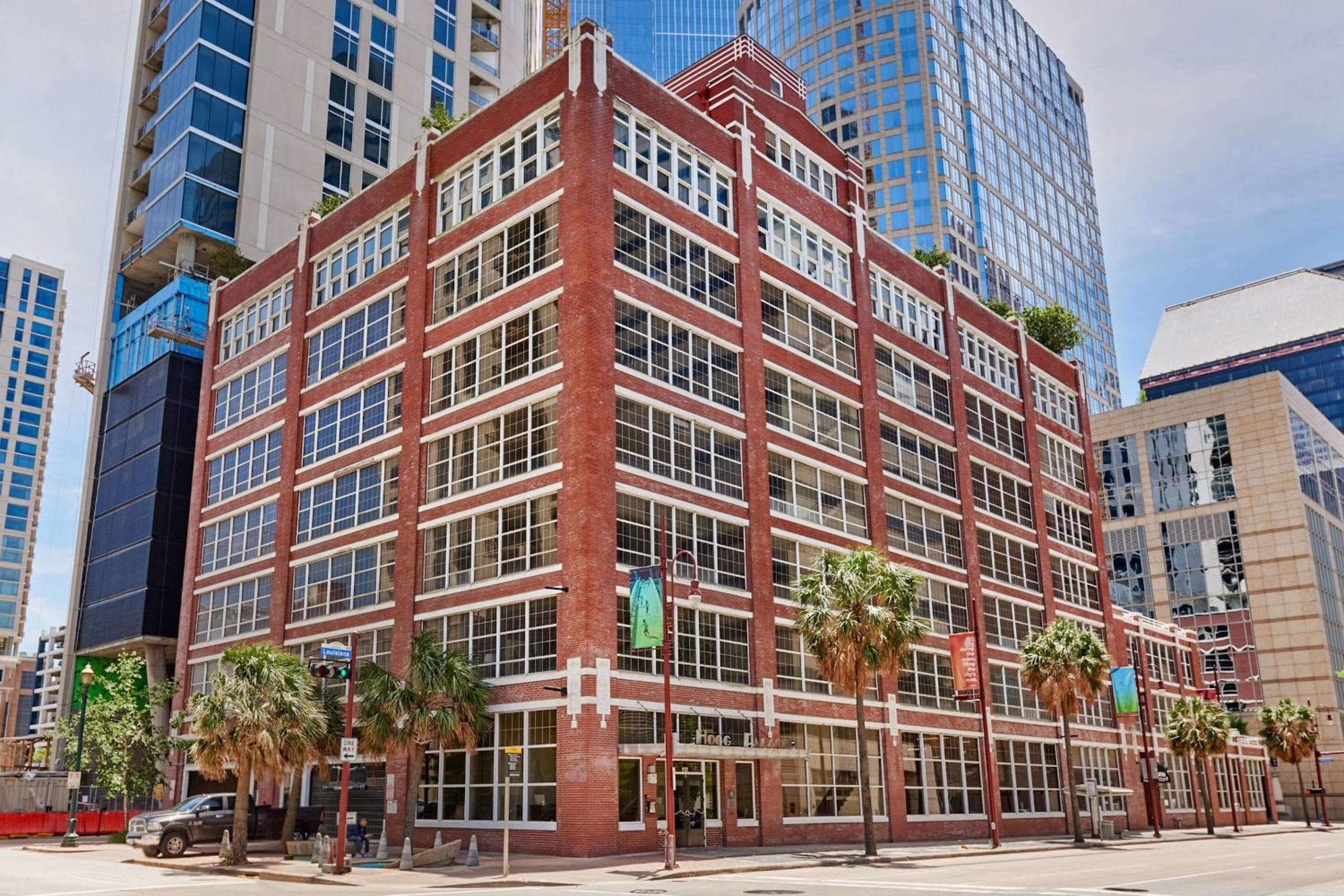 The District at Hogg Palace, A Wyndham Hotel