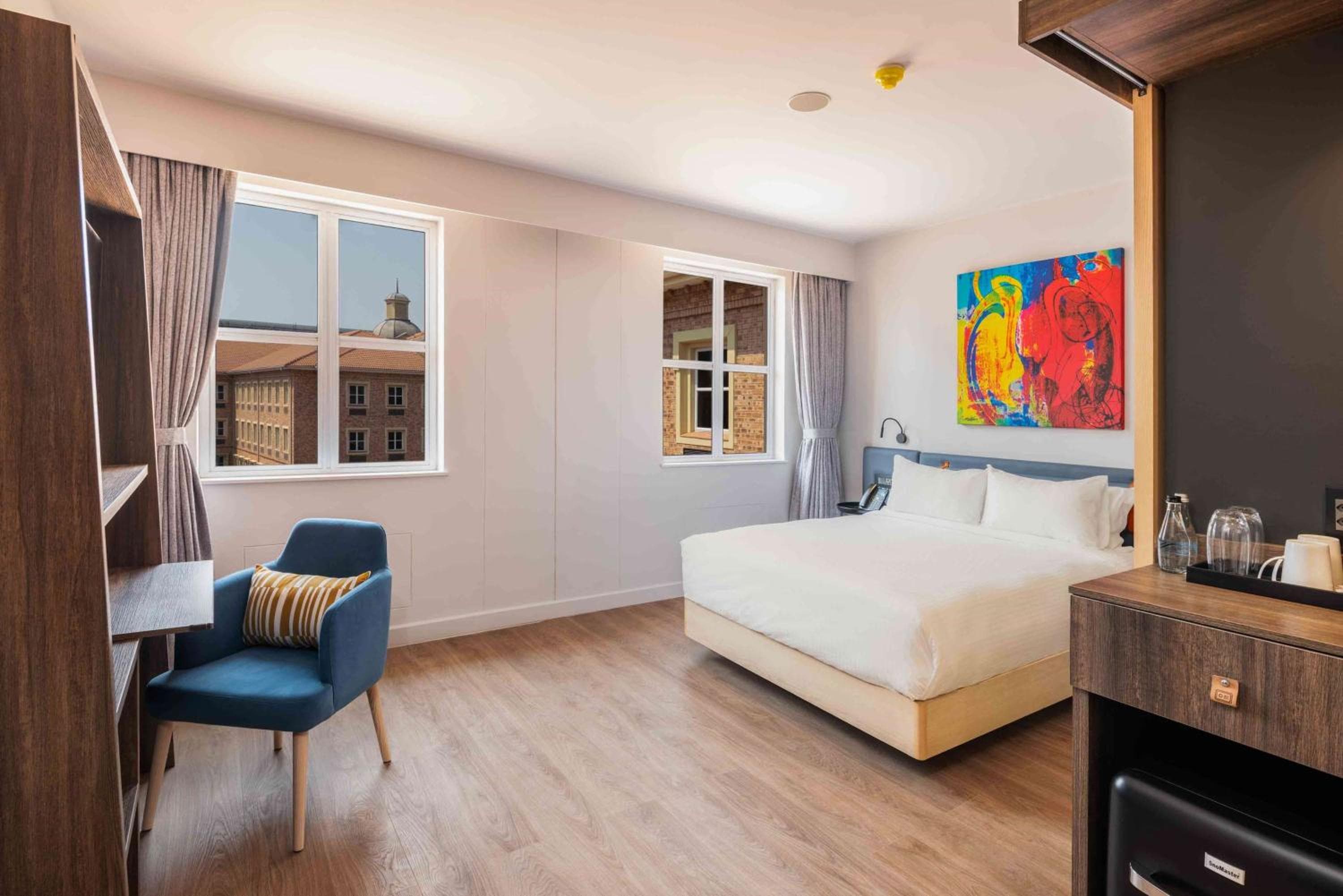 Hampton By Hilton Sandton Grayston