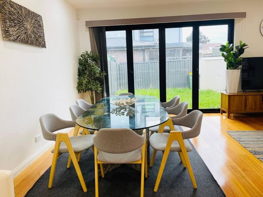 D121 Fabulous Marsh Stay