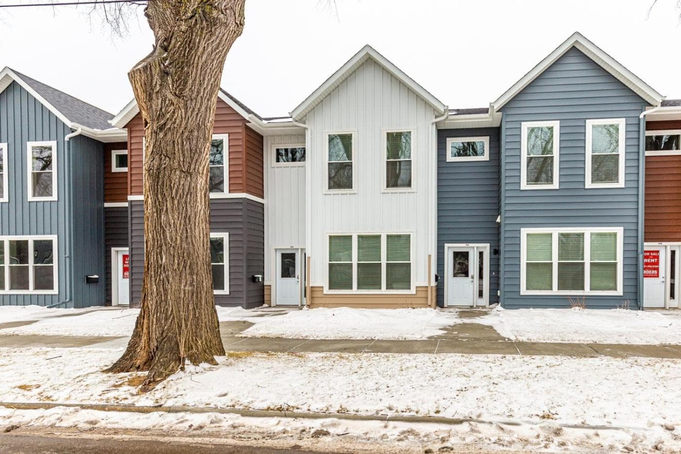 Elegant Townhouse near NDSU and Downtown Fargo #101