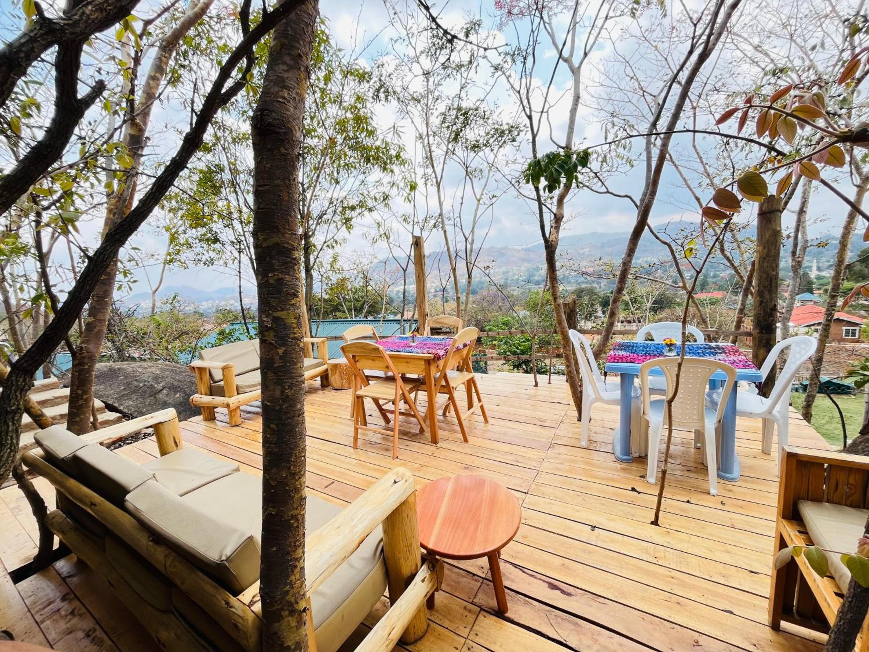 Aika Sunrise - Your Home in the Hills