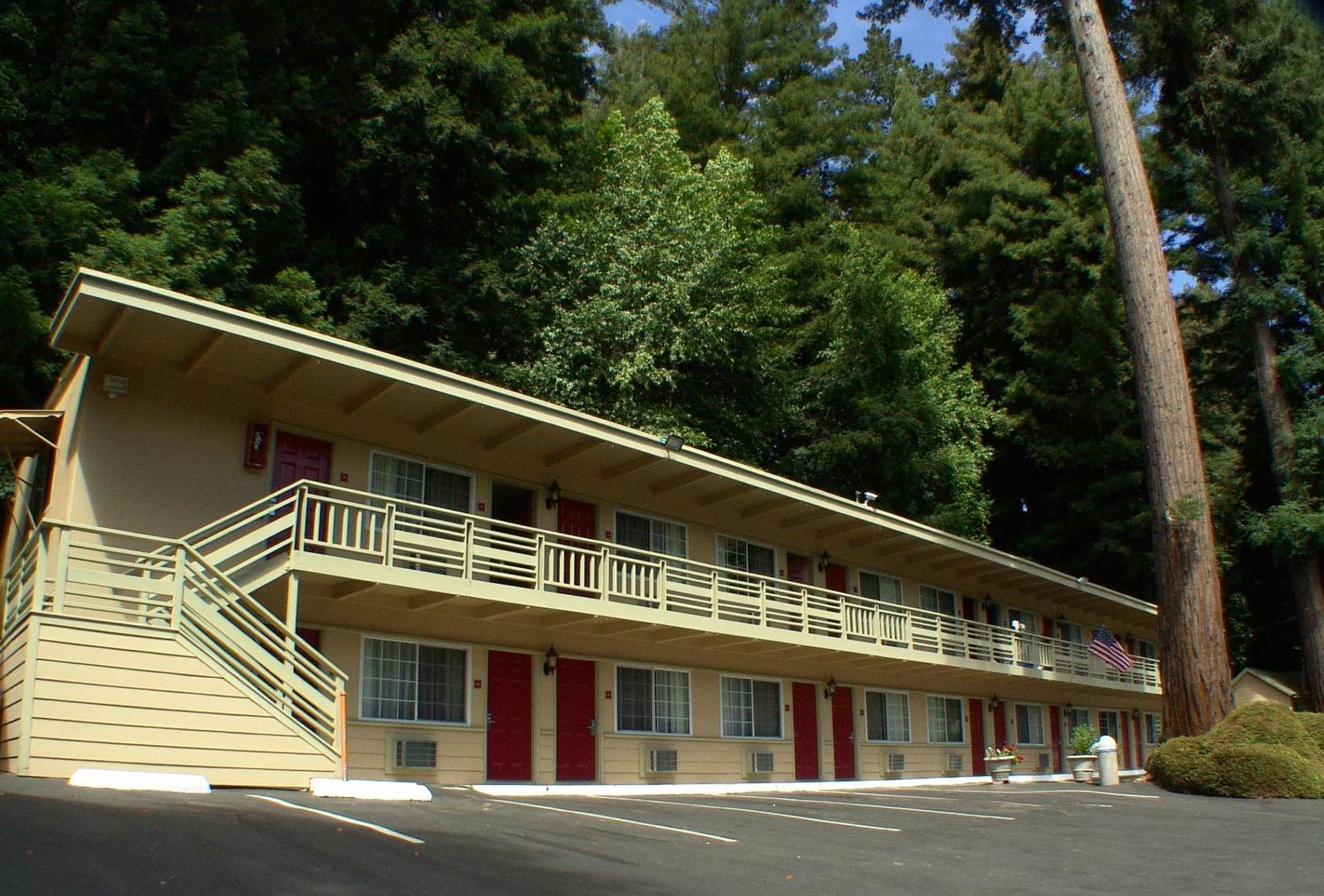 Quality Inn & Suites Santa Cruz Mountains