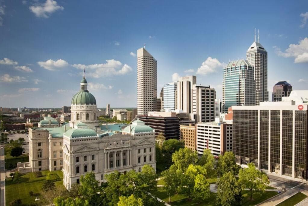 #6 Downtown Free Parking- Walk to Gainbridge, Lucas Oil, Conv Cntr