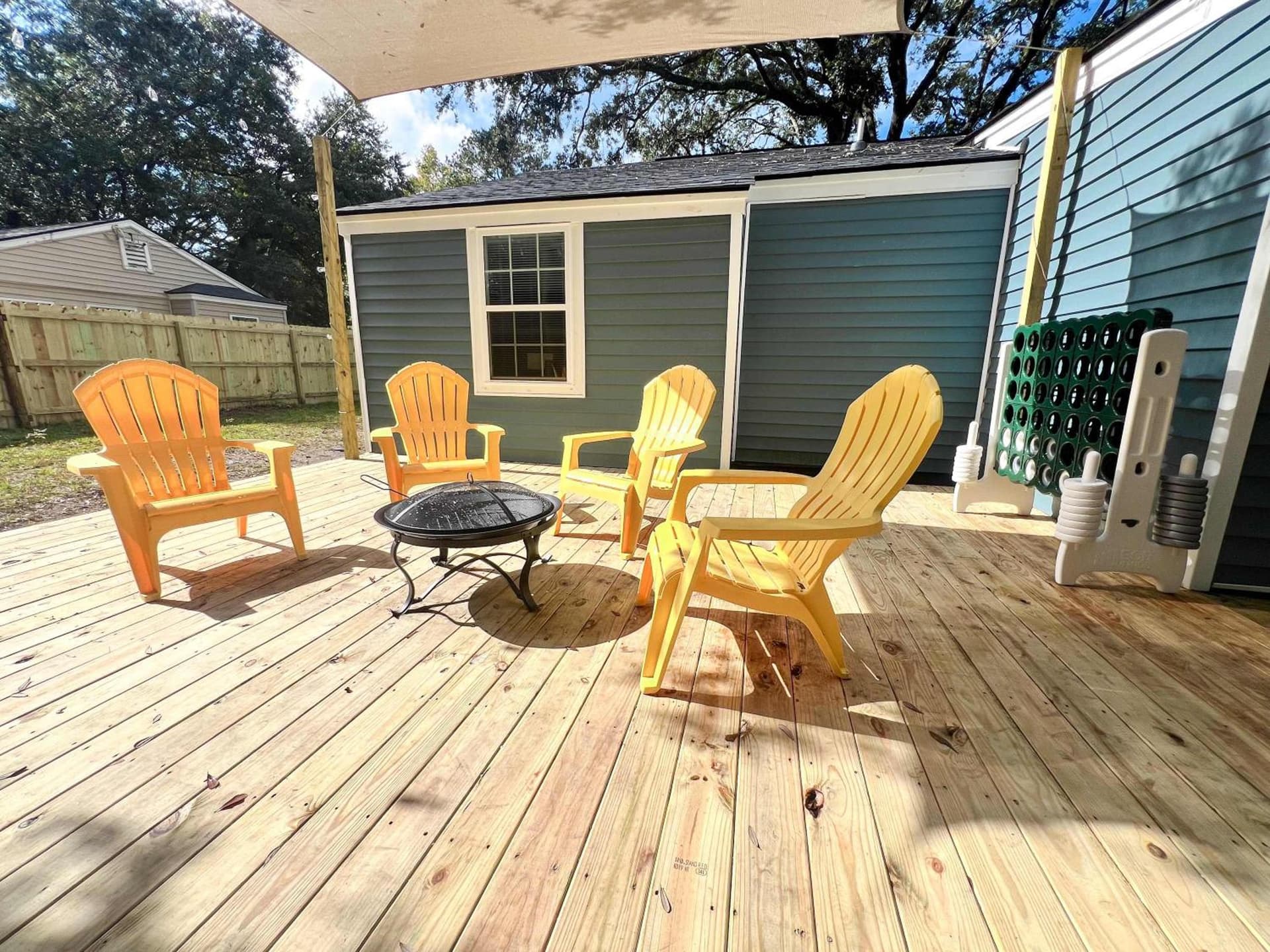 Palmetto Porch - Family Home Near Park Circle
