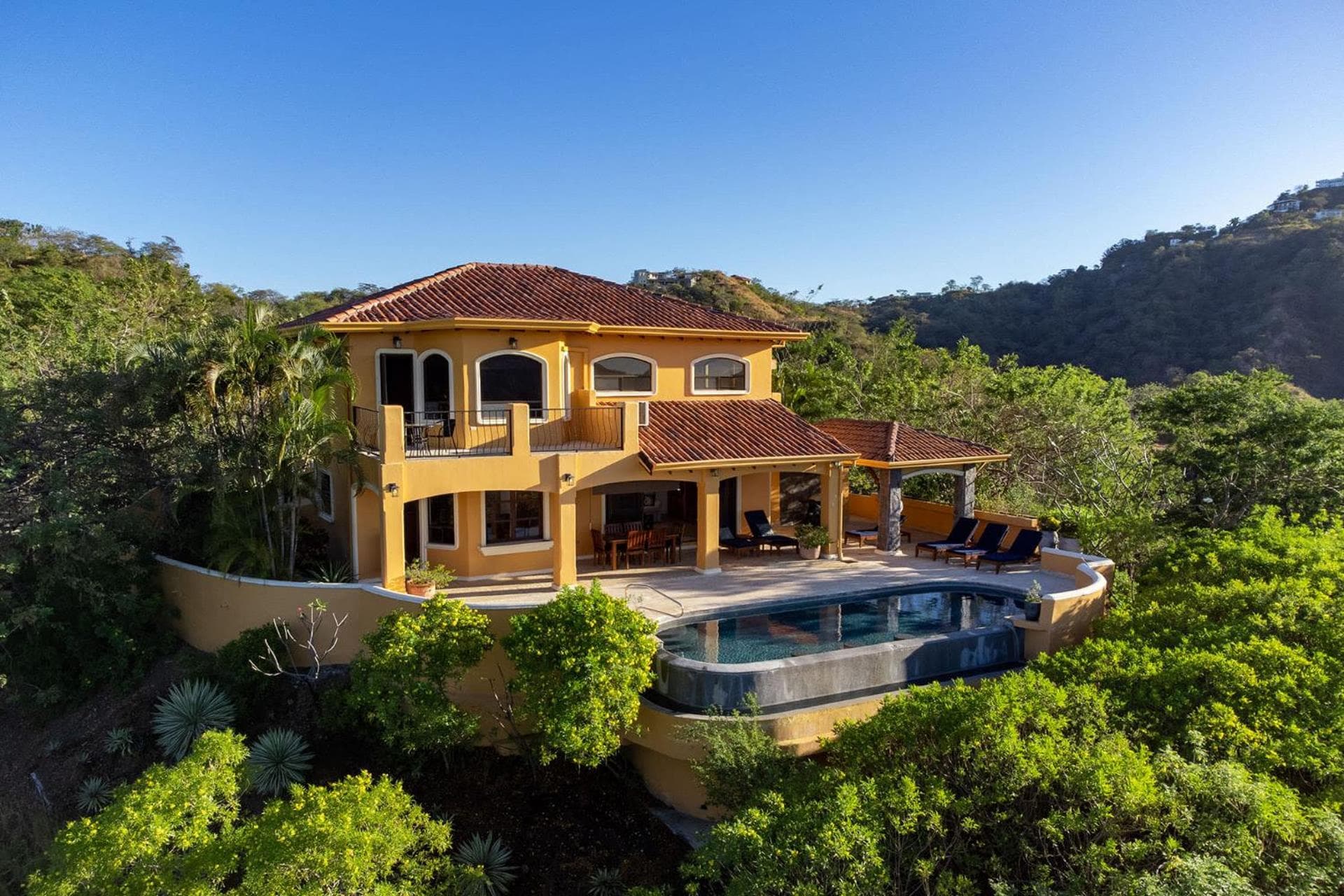 Ocean-View Villa Above Potrero Overlooking Two Bays