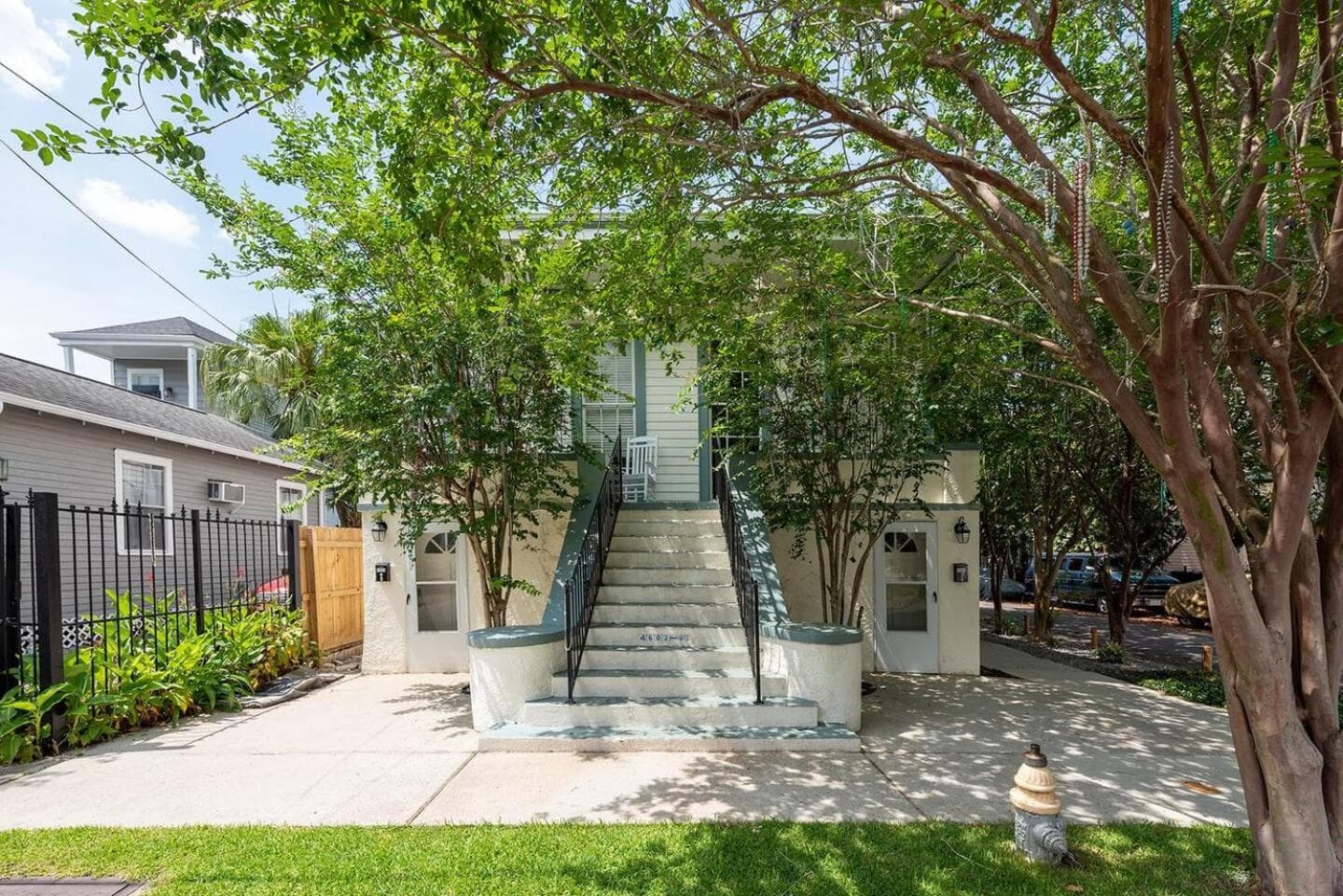 Historic Uptown home w parking & backyard