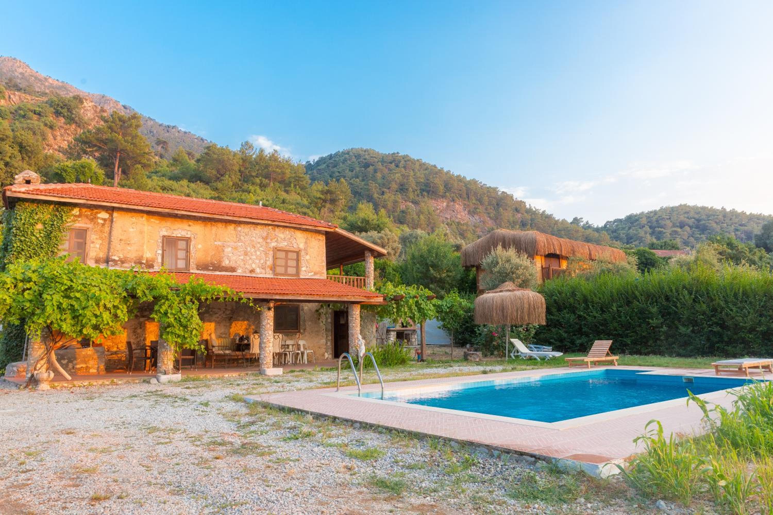 Stone house in Faralya