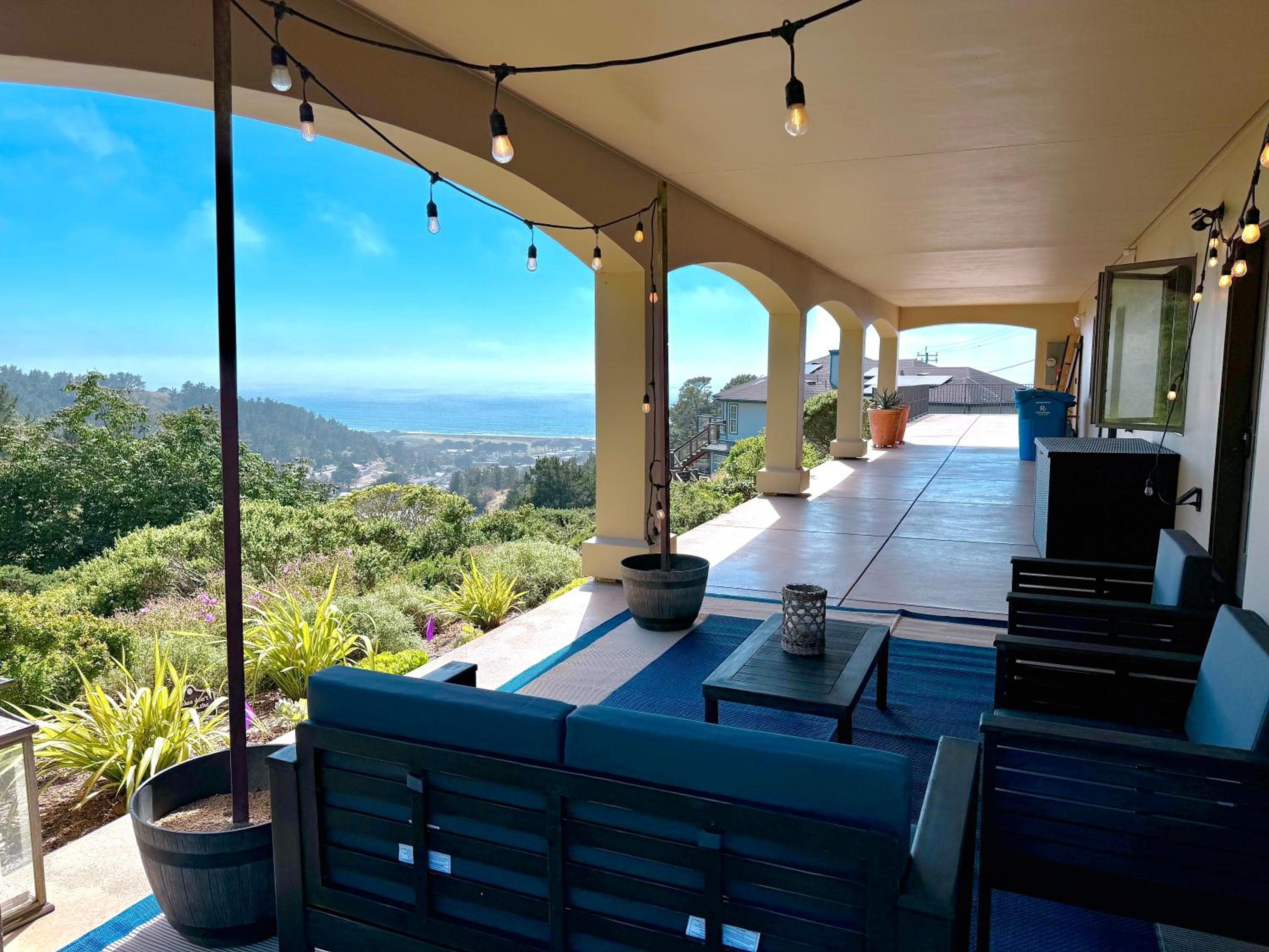 A Suite in a Tuscan Villa Overlooking the Pacific Ocean
