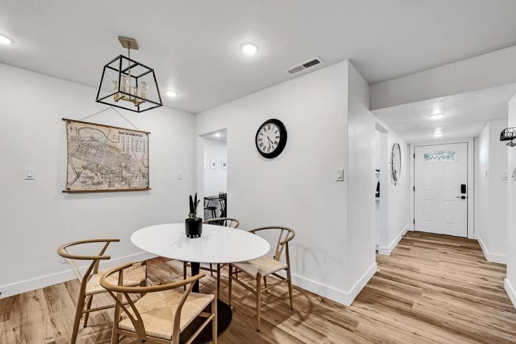 Remodeled West Sacramento home in quiet location!