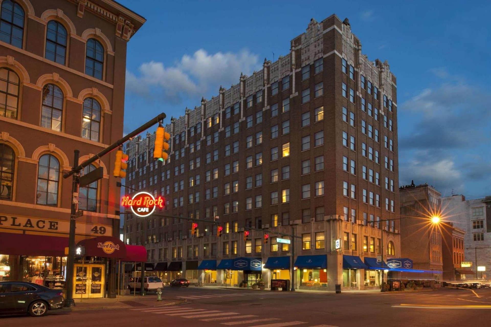 Hampton Inn Indianapolis Downtown Across from Circle Centre