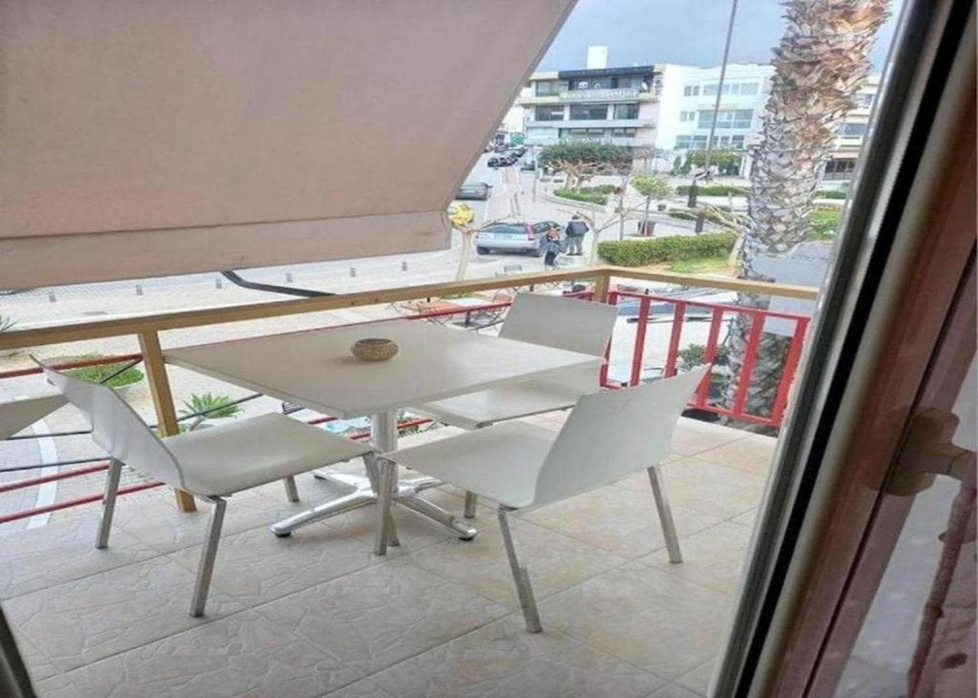 BOUTIQUE HOSTEL ATHENS 24-HOURS #AthensAirport #BuStop #PrivateTransportService #PrivateRooms #Groups #DownTown