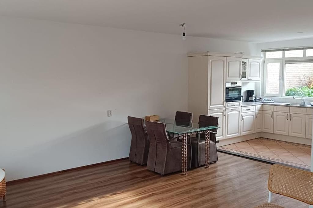 Expats House 1 Nieuw-Vennep