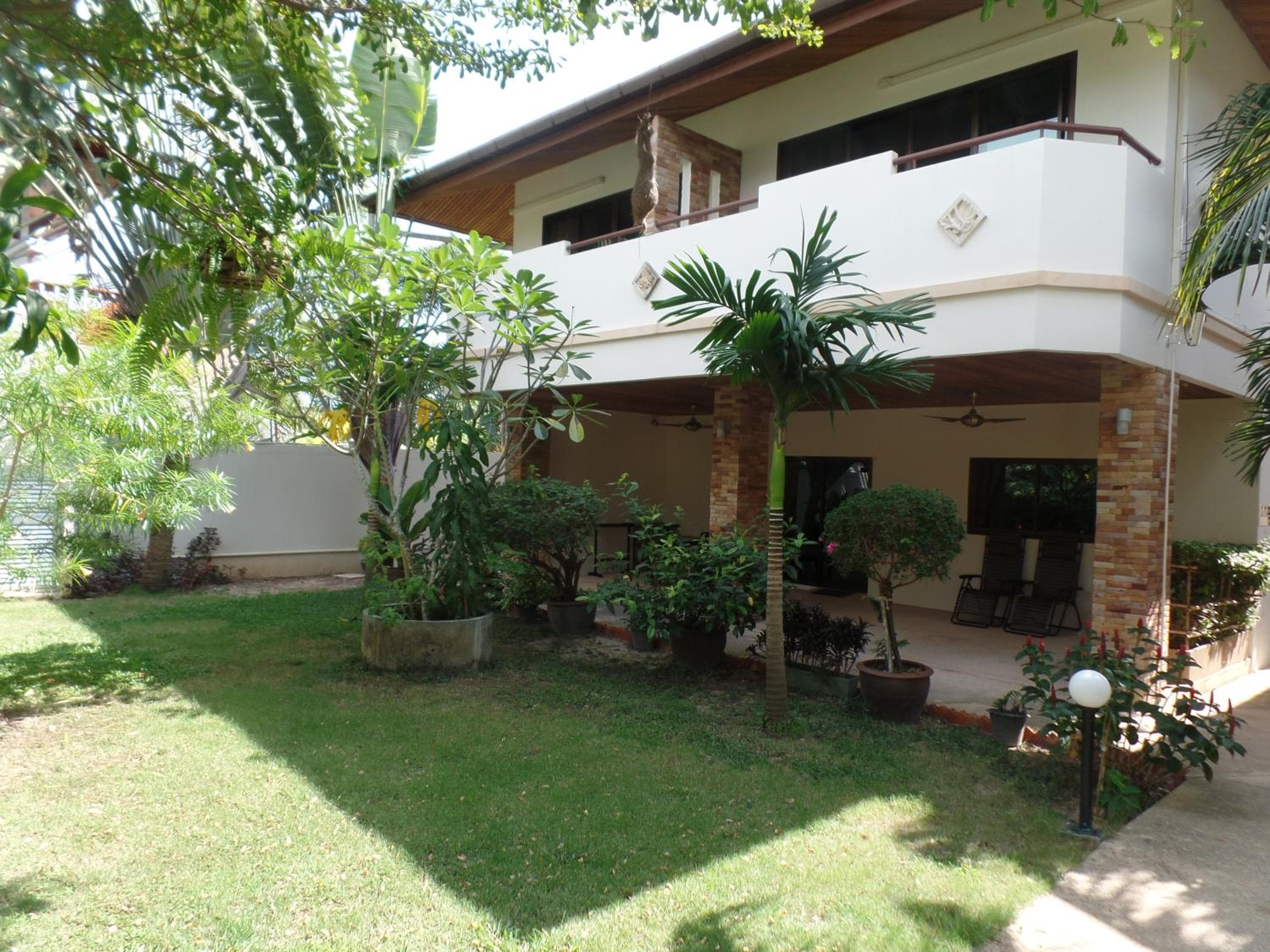 Babylon Pool Villas
