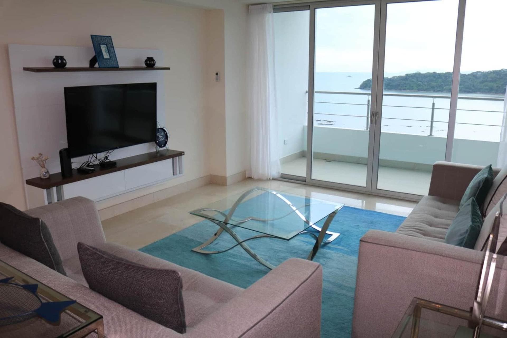 Spectacular Condo With Oceanview