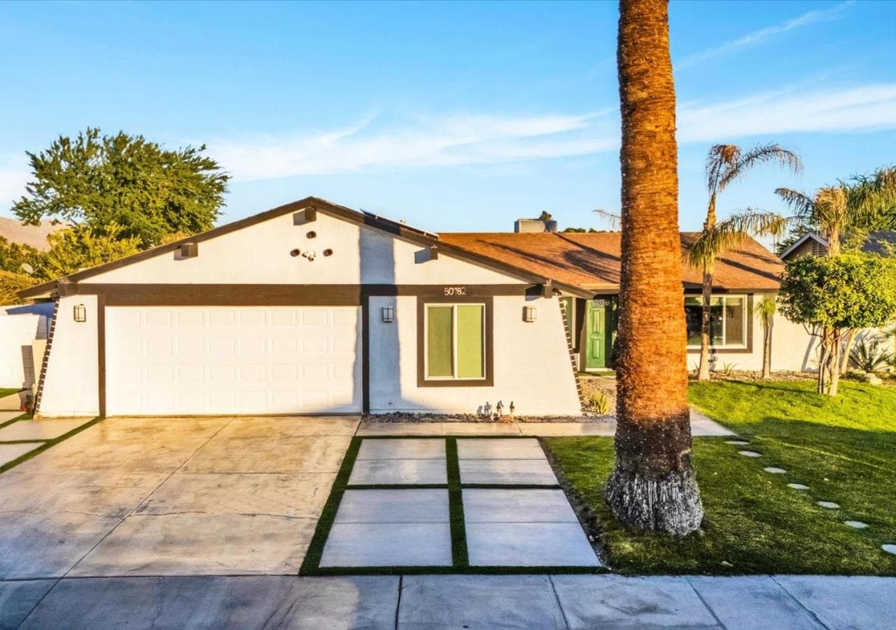Coachella Hide-away Deals,pool,spa,Pickleball,Game