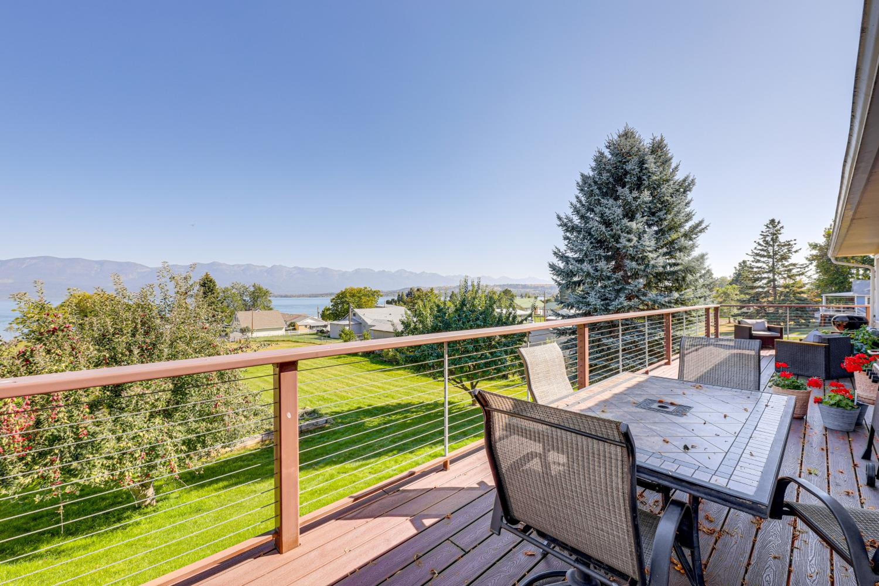 Hot Tub, Views & Private Dock: Polson Haven!