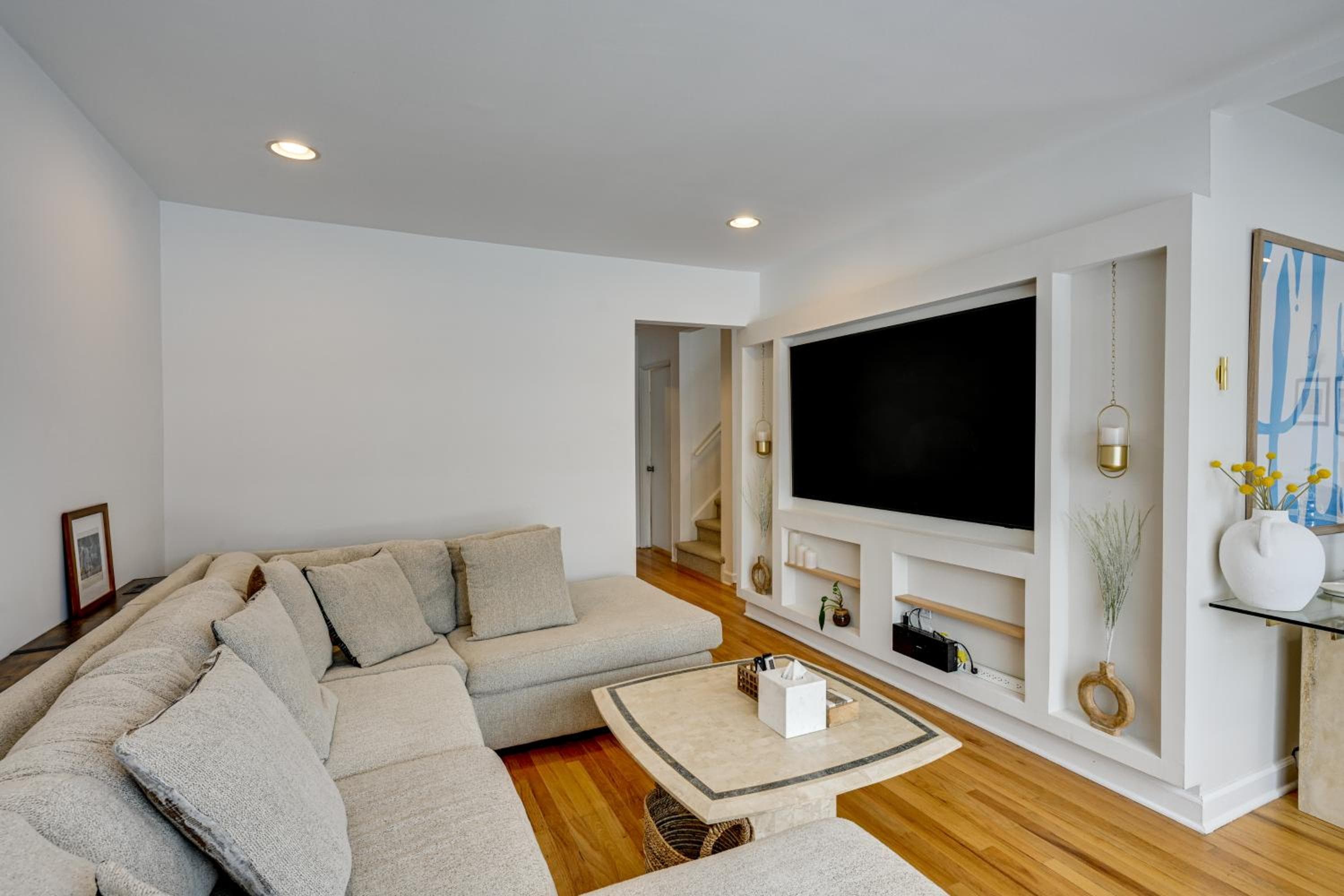 Mid-Century Family Bungalow: Desirable Birmingham!