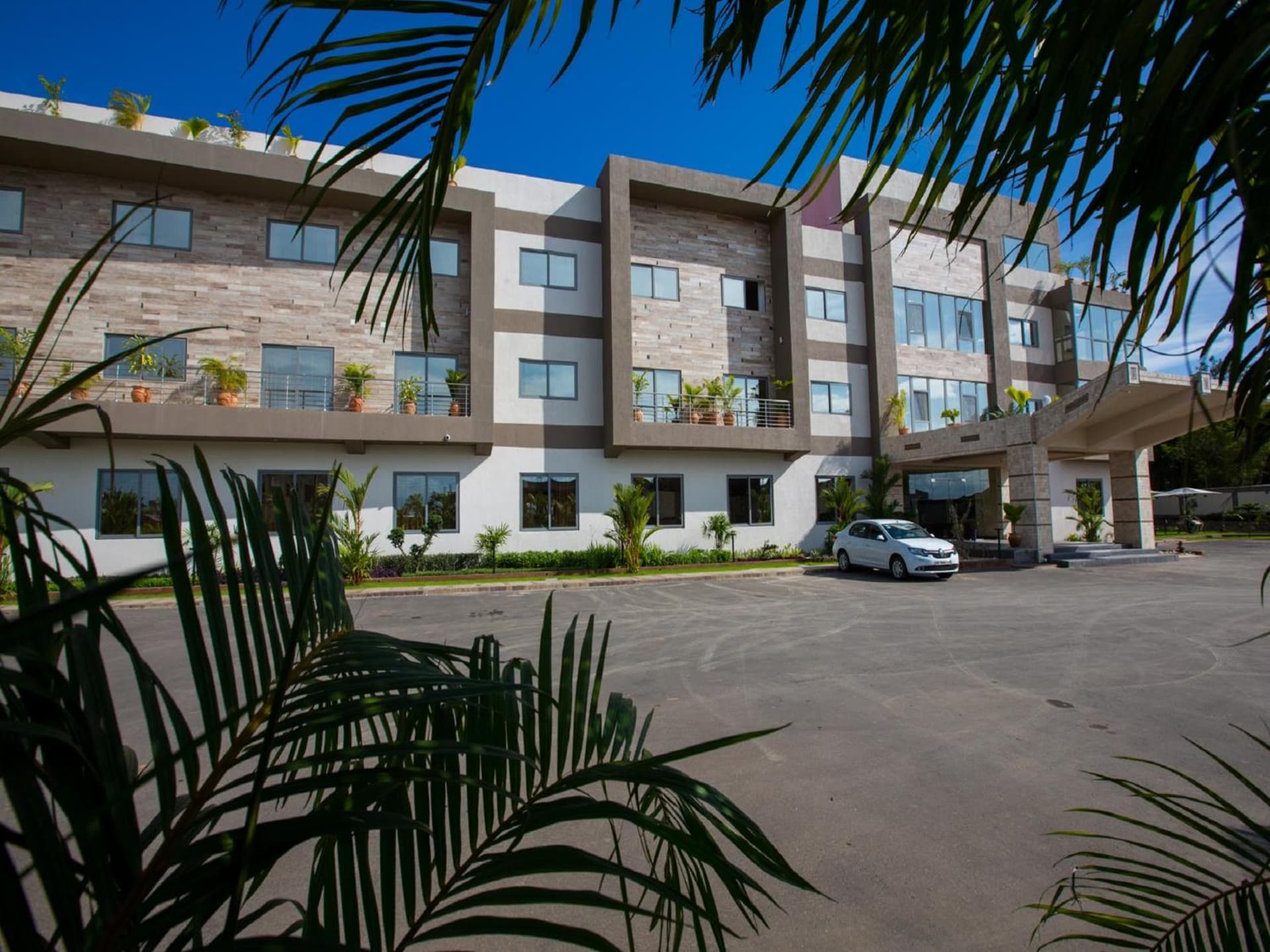 The Palms by Eagles, Takoradi