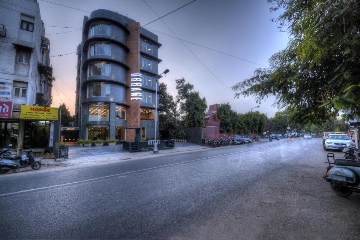 Urbane The Hotel