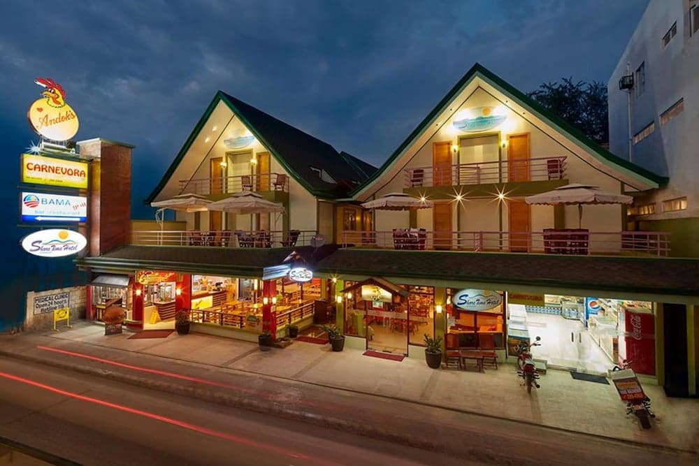 Shore Time Hotel