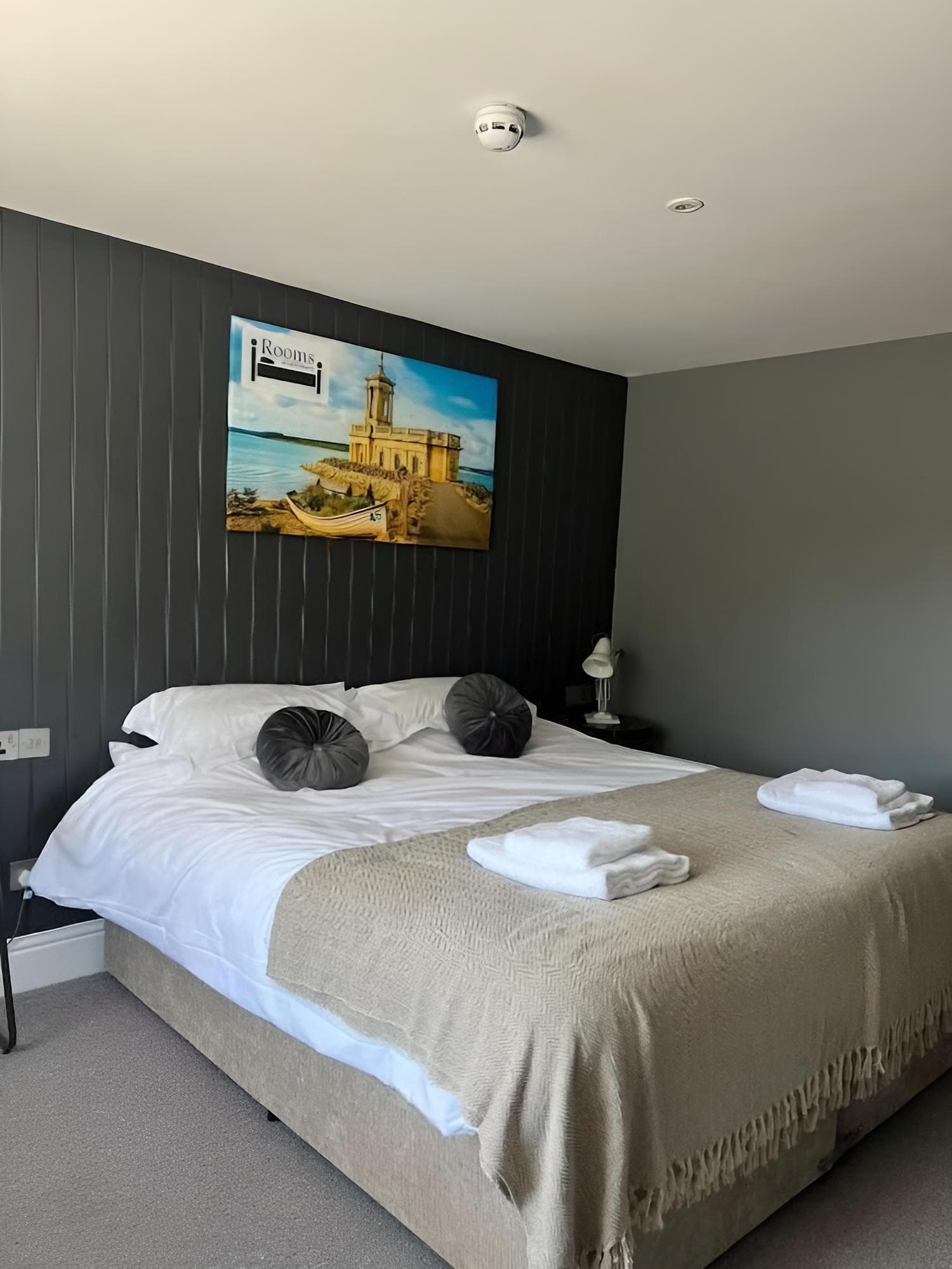 Rooms at Mill Street