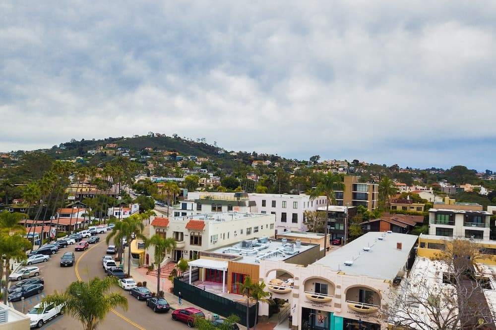 Seashore V by Avantstay Sleek La Jolla Flat 5mins From the Beach!