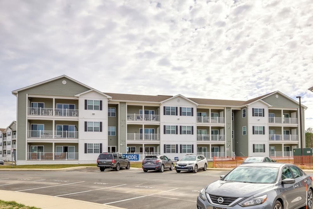 Bright Lewes Condo w/ Balcony, 7 Mi to Beach!