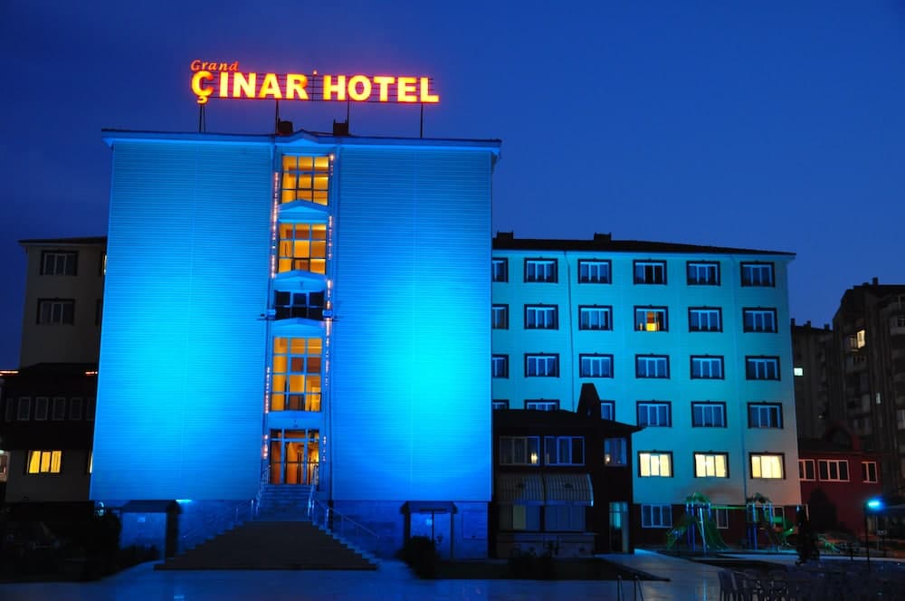 Grand Cinar Hotel
