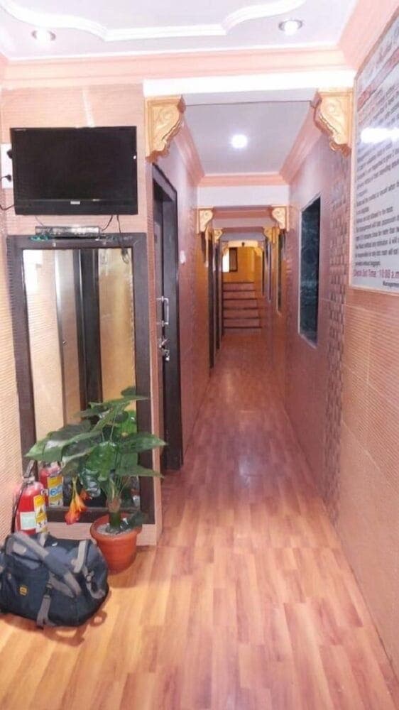 Hotel Shadab Palace