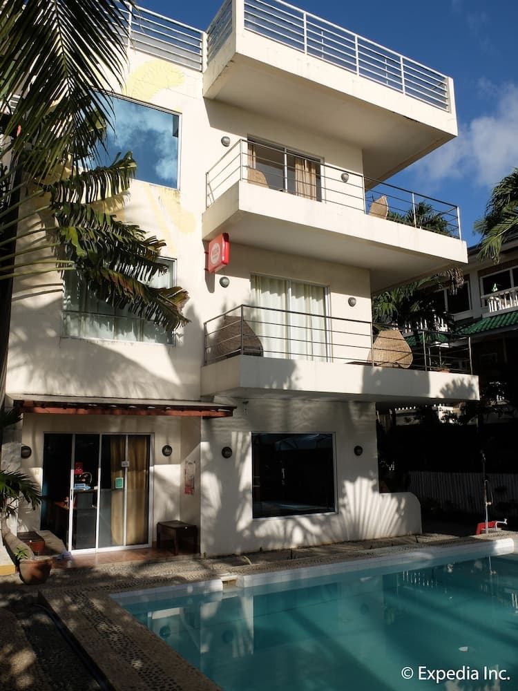 Beachcomber Resort